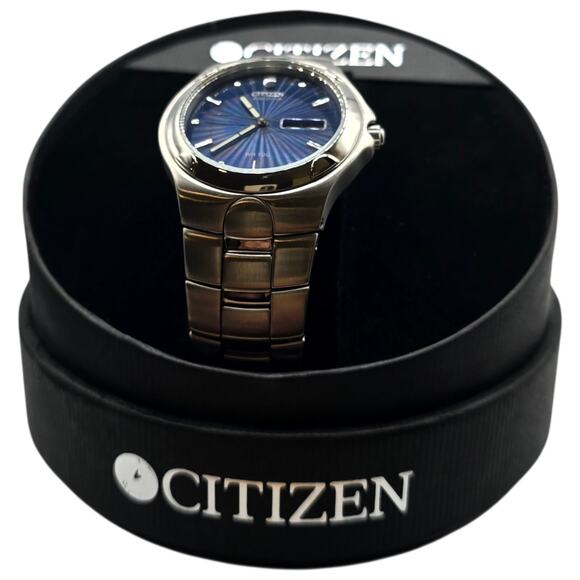 Spanish Date New Citizen Eco-Drive Watch Men Blue Dial E101-K17535 No Manual - Picture 13 of 16